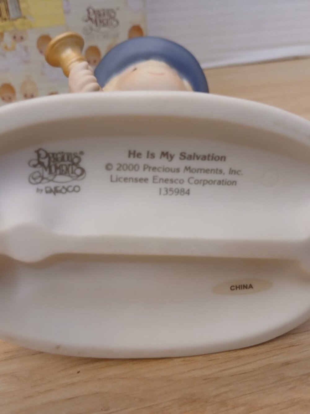 Precious Moments He Is My Salvation Porcelain Figurine 135984 - Picture 8 of 11